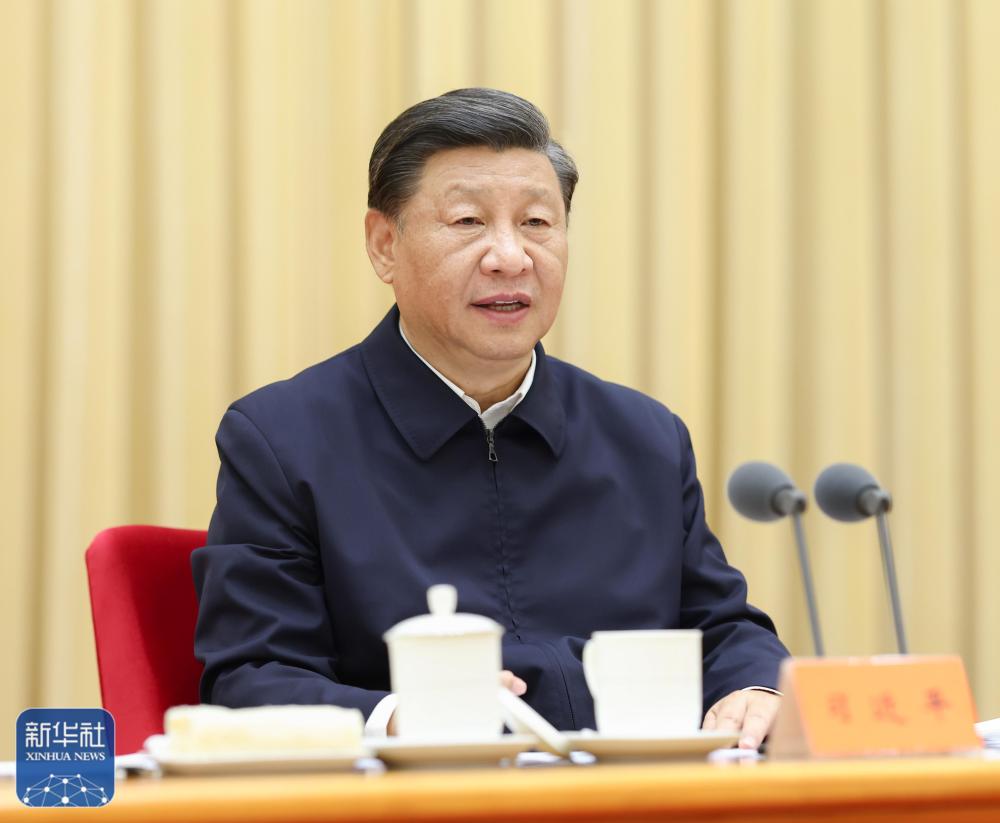 7月26日至27日，省部級主要領導干部“學習習近平總書記重要講話精神，迎接黨的二十大”專題研討班在京舉行。中共中央總書記、國家主席、中央軍委主席習近平在開班式上發表重要講話。新華社記者 鞠鵬 攝.jpg